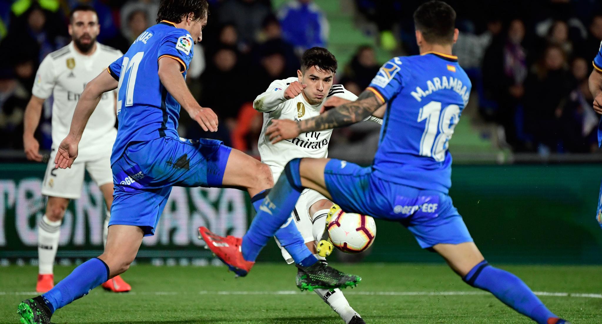 马德里德比互交白卷，两队难分高下